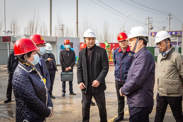 西安市住建局黨組書記、局長苗寶明一行到公司城建檔案館建設項目考察調研