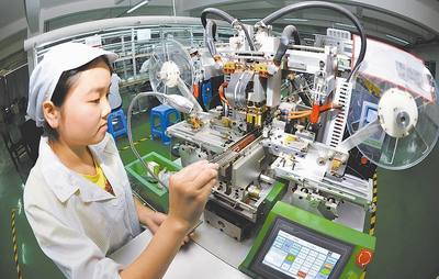 解碼電子廠青春現(xiàn)象 為何年輕女性成為生產(chǎn)線主力軍